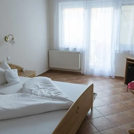 Harka Hotel 2*
